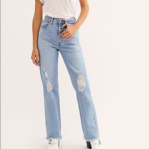 Levi’s Ribcage Ripped Jeans